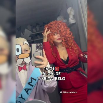 Cosplay del Alcalde de Santadilla y su secretaria Sara Belo.